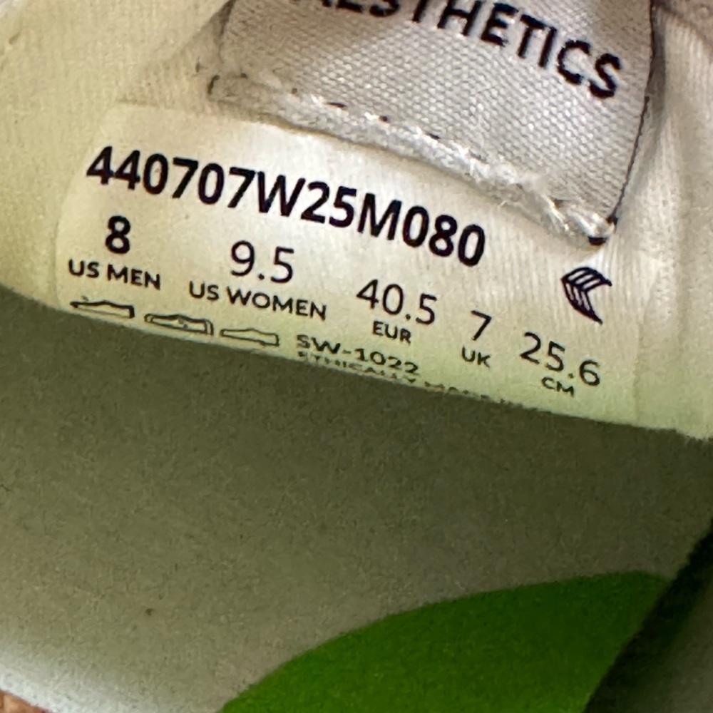 Cariuma slip on PRO skate off white canvas suede sneaker New Men’s 8 Women’s 9.5 - Picture 10 of 10